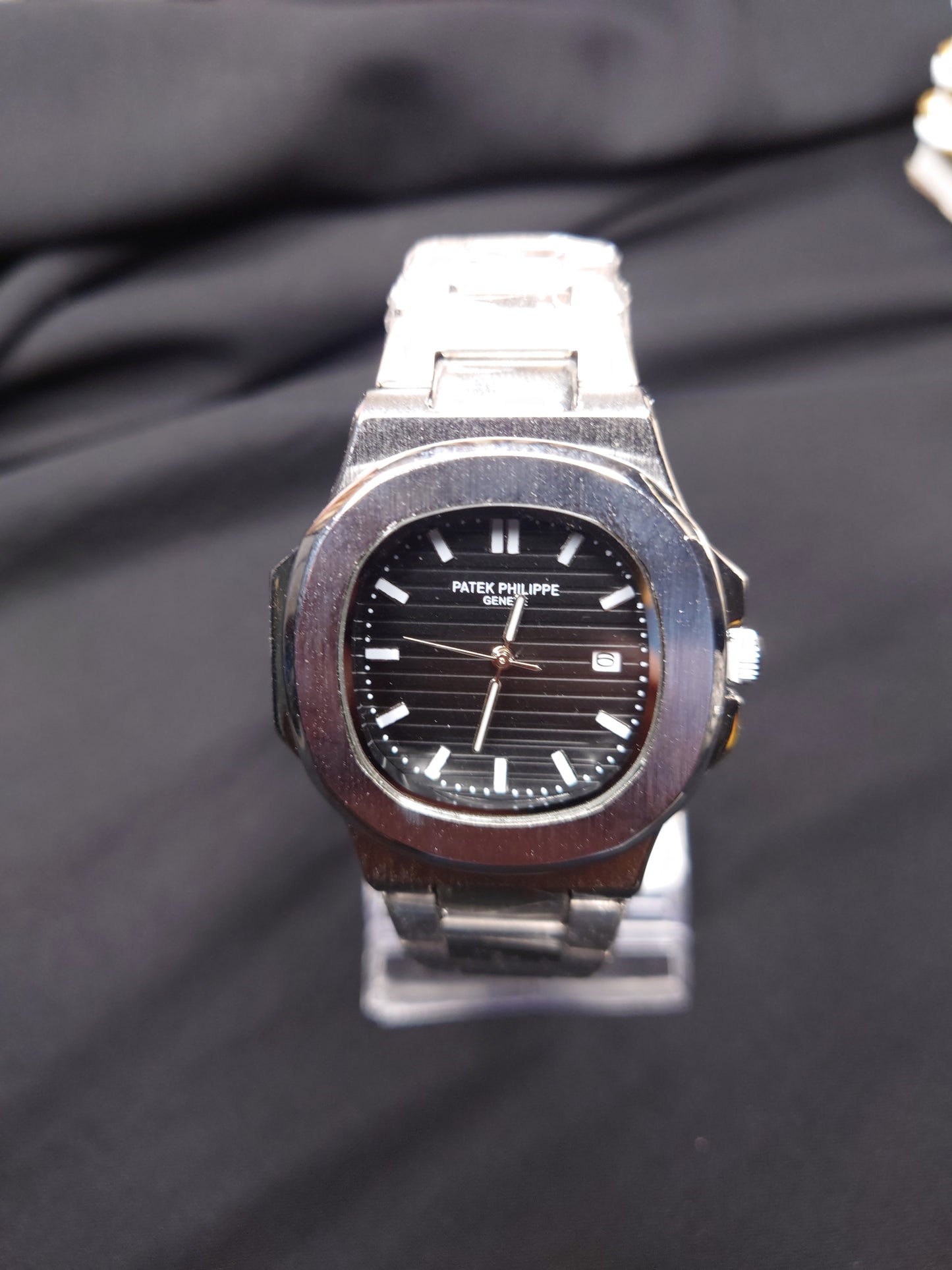 Patek Philippe Nautilus Black Dial Stainless Steel Luxury Watch