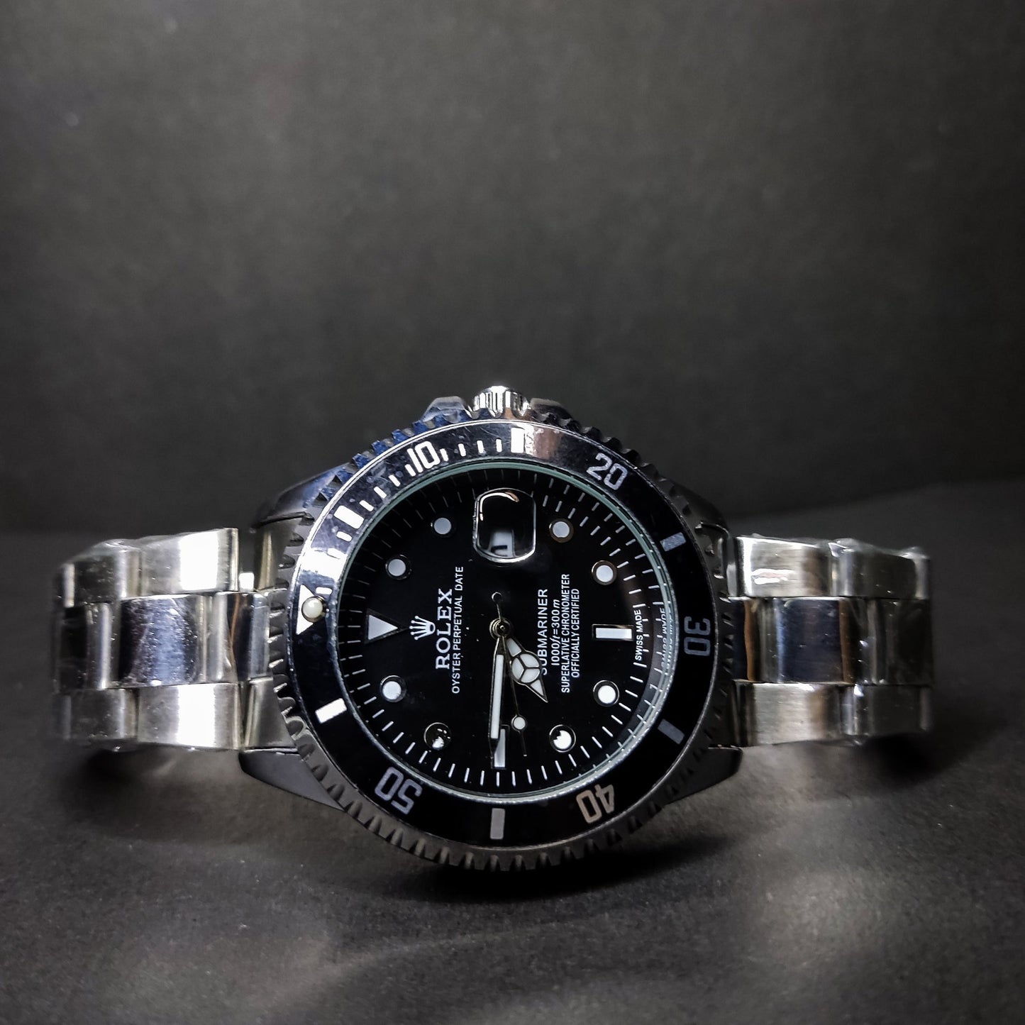 Rolex Submariner Date 40mm – Rotating Bazel Stainless Steel Black Dial With Premium Box